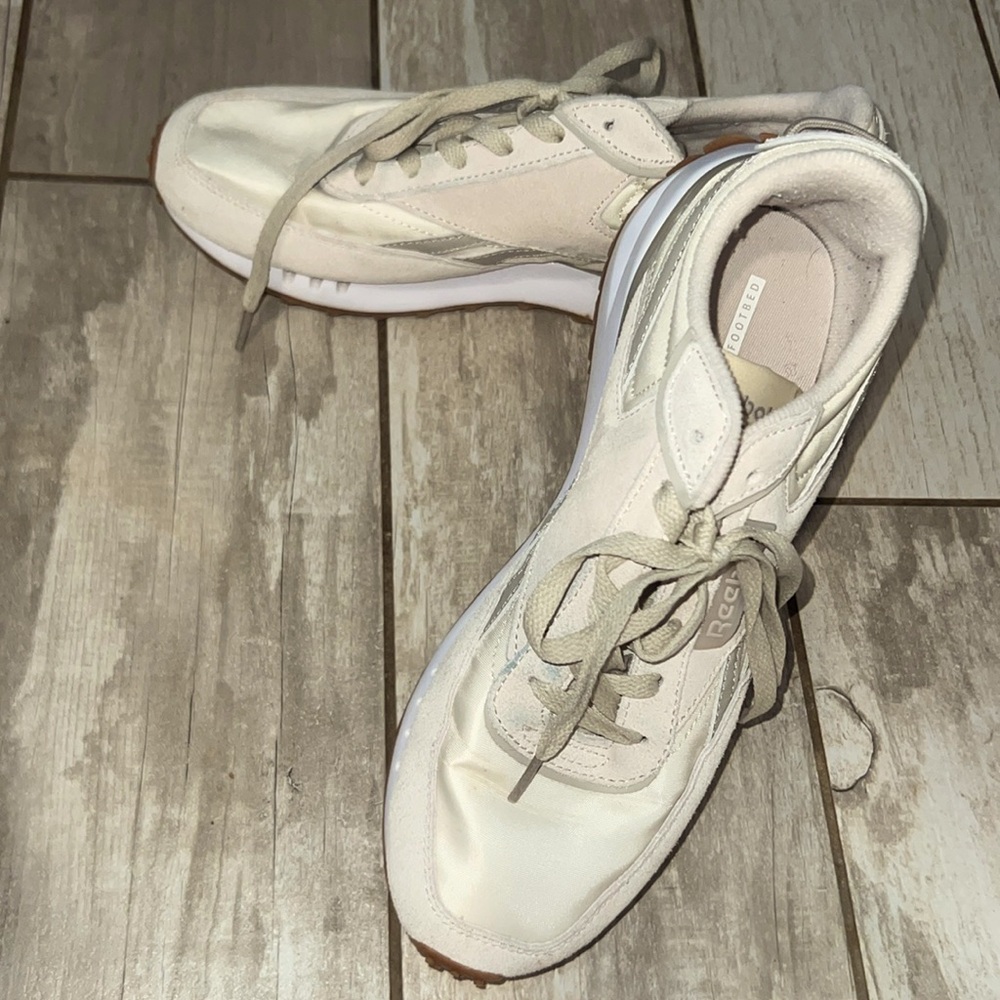 Reebok tennis shoes